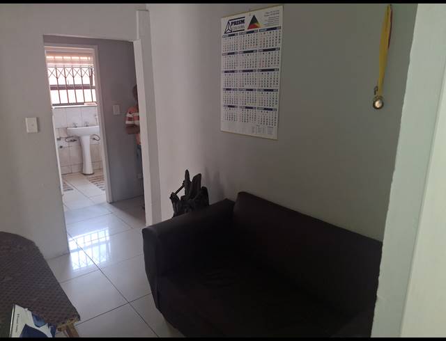 3 BEDROOM FREESTANDING FOR SALE IN VOSLOORUS EXT 3